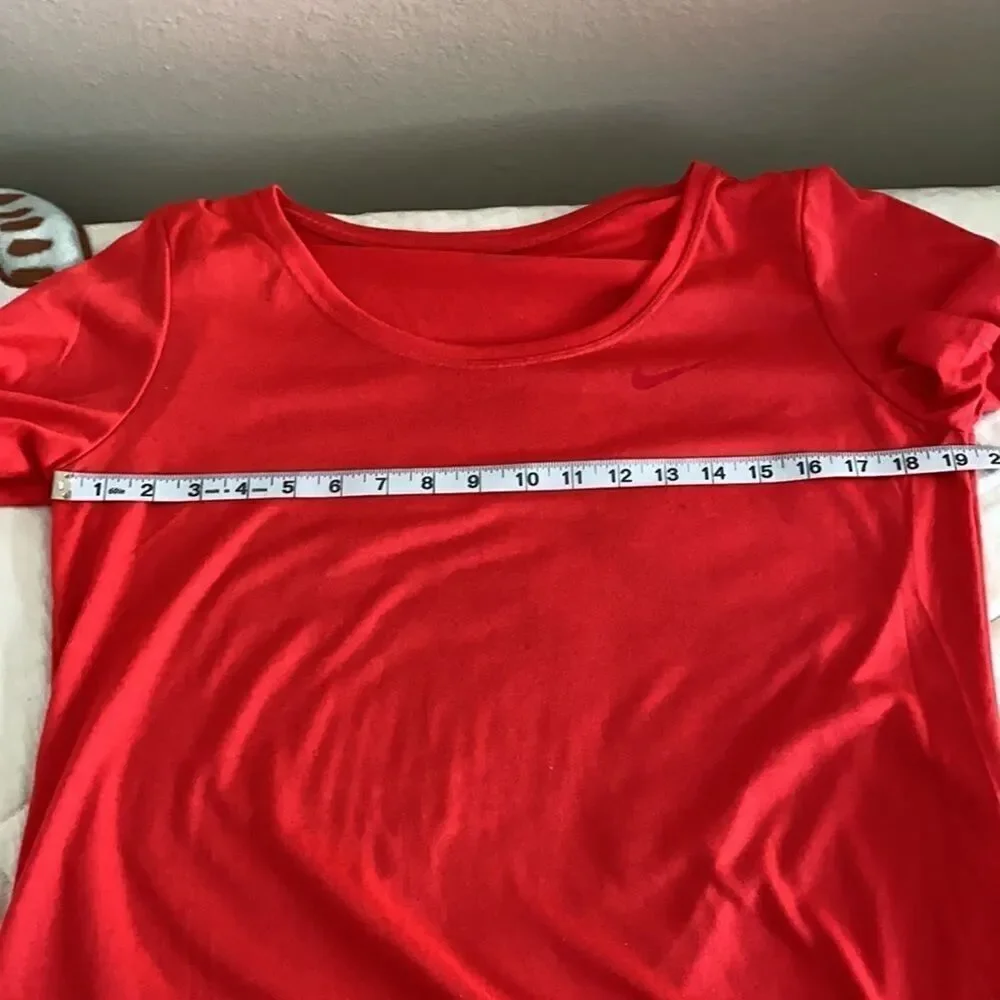 Nike Dri-fit Large Pink Short Sleeve T shirt